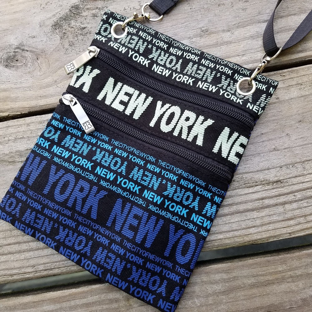 Robin Ruth New York crossbody purse